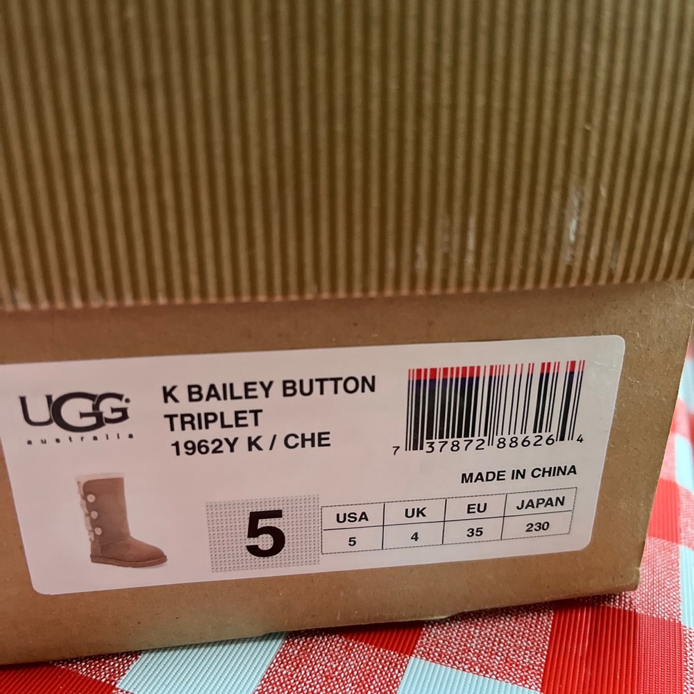 Woman’s Tall Ugg Boot With Buttons Up The Side. L… - image 4